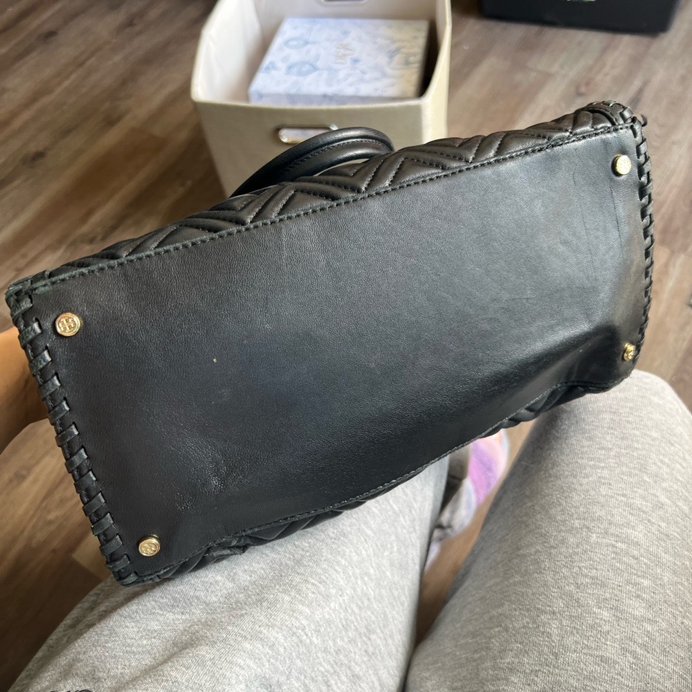 Tory Burch Black Quilted Bag - Picture 2 of 13